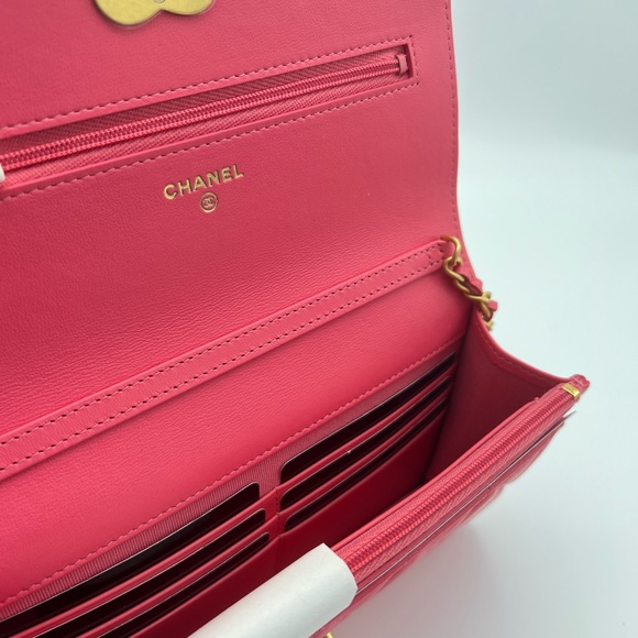 NWT BRAND NEW PINK CHANEL WOC LIMITED EDITION 2023 SUMMER HEART - Picture 5 of 8